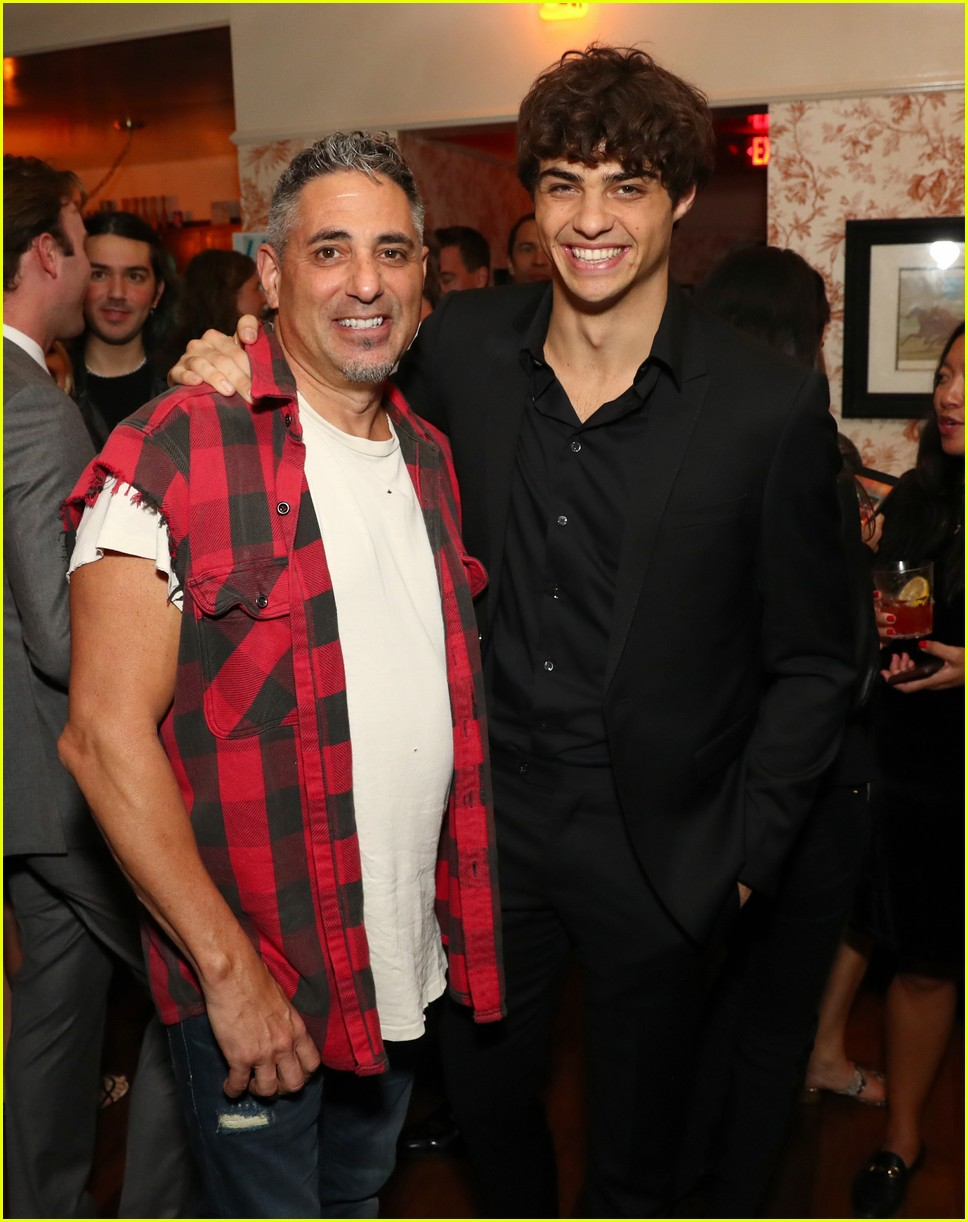 how tall is Noah Centineo – actor Noah Centineo at a 2018 red carpet event