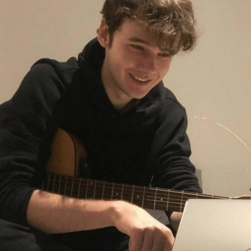 Wilbur Soot date of birth portrait with guitar