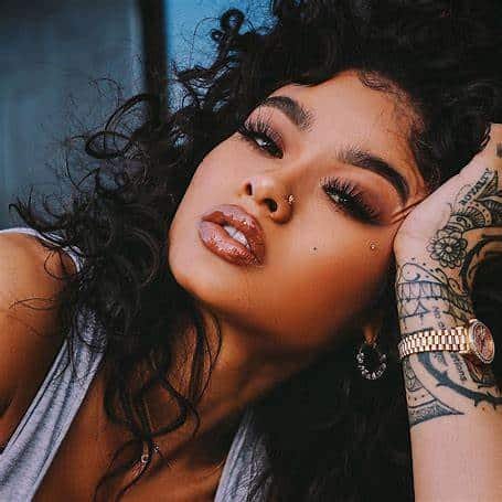 How Tall Is India Love?