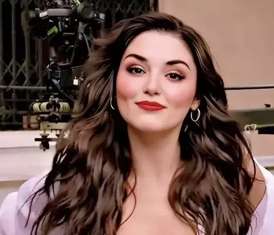 Hande Erçel Net Worth 2025