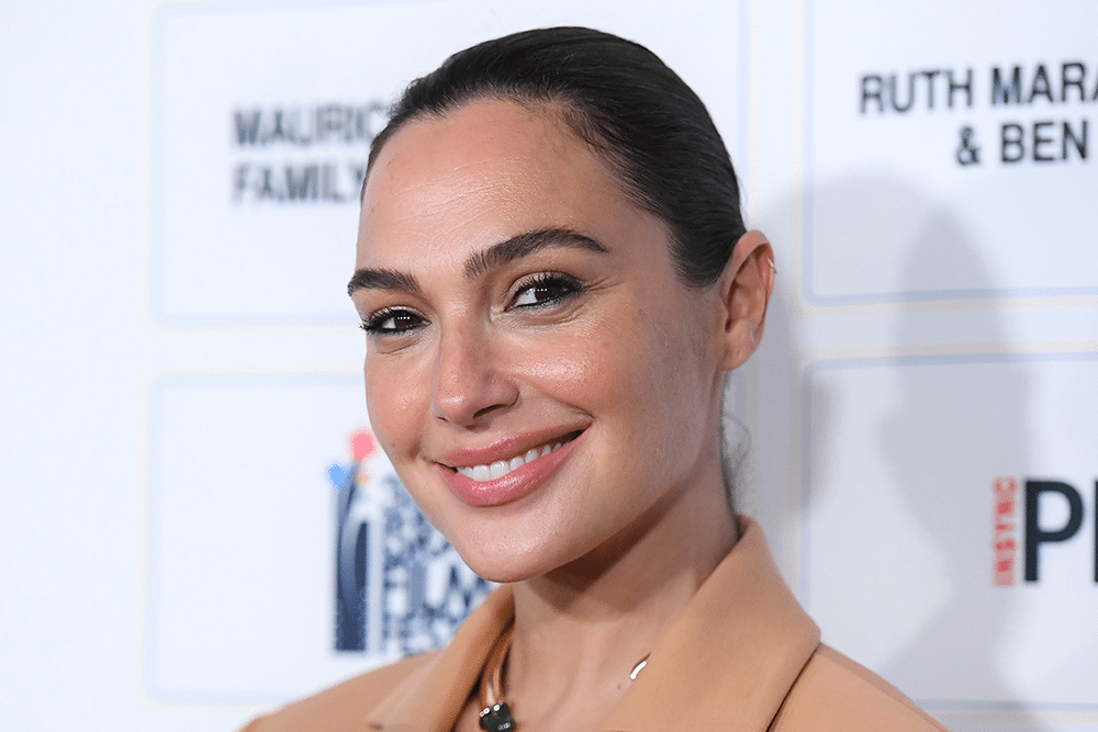 dana gadot age shocking inspiring facts