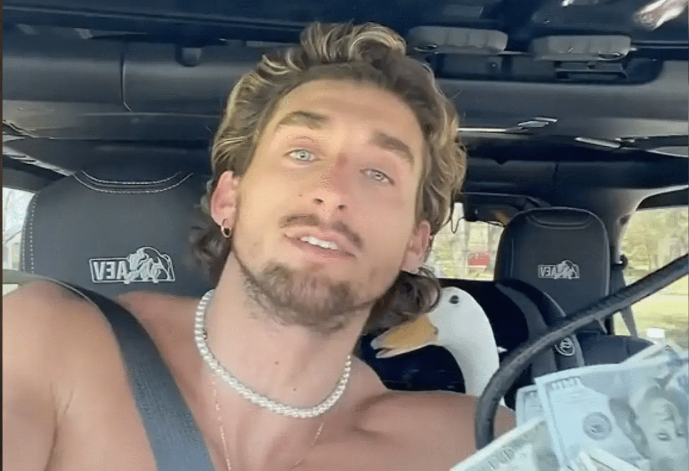 Tooturnttony Height: 1 Shocking Truth, Positive & Negative