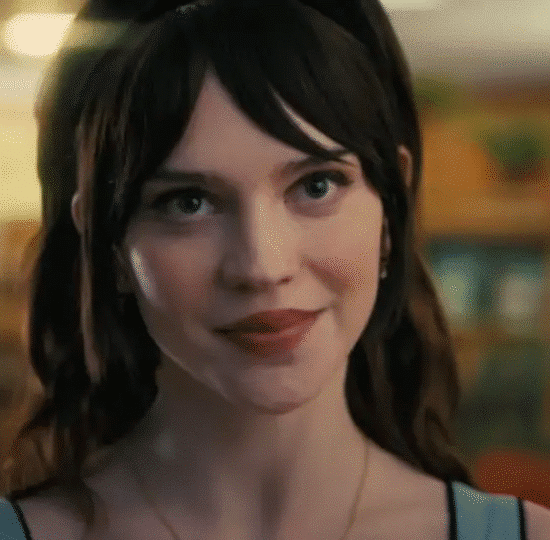 Sophie Thatcher Net Worth 2025