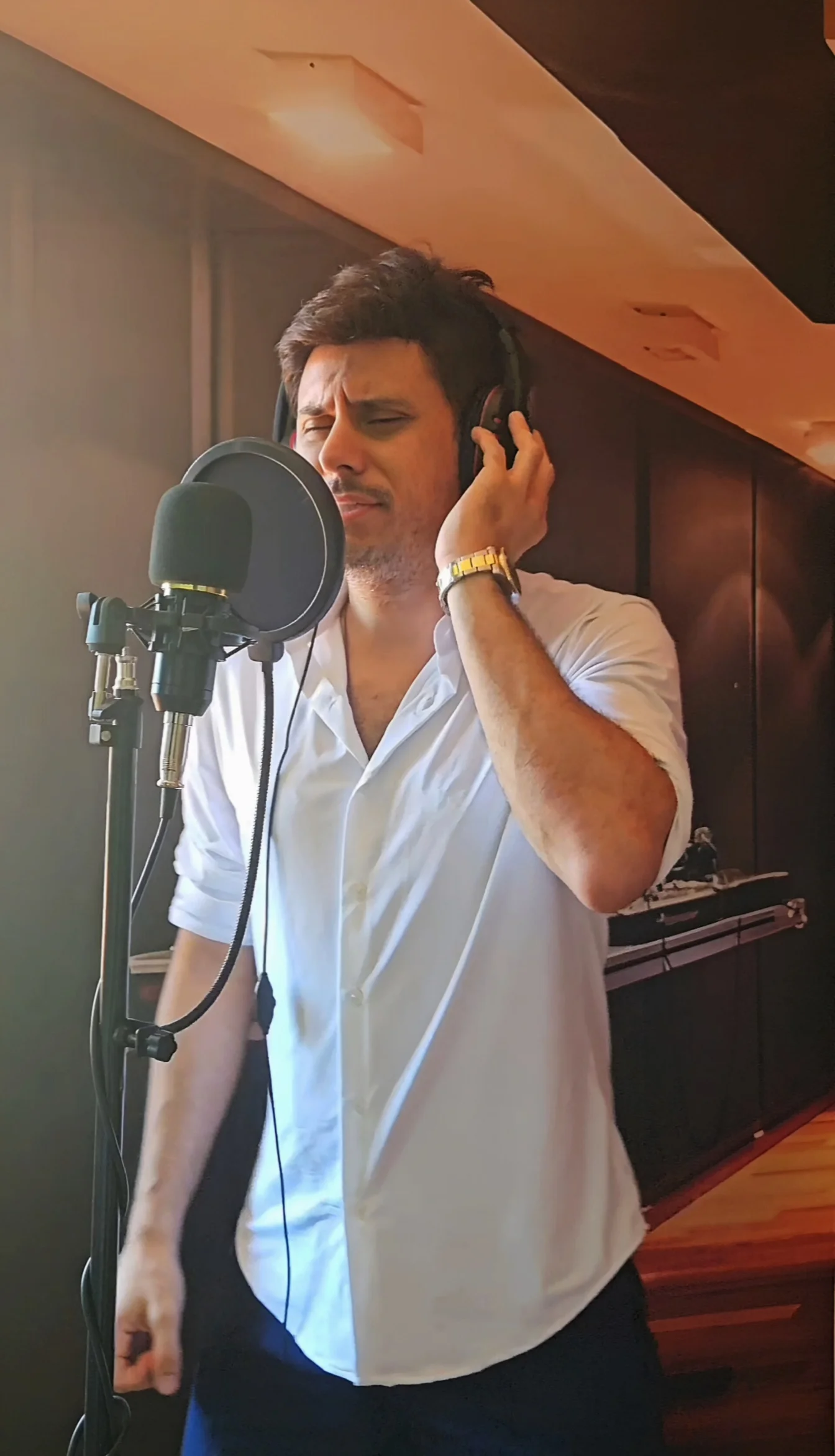 Ariana Grande biography net worth 2026 - wealth and business ventures