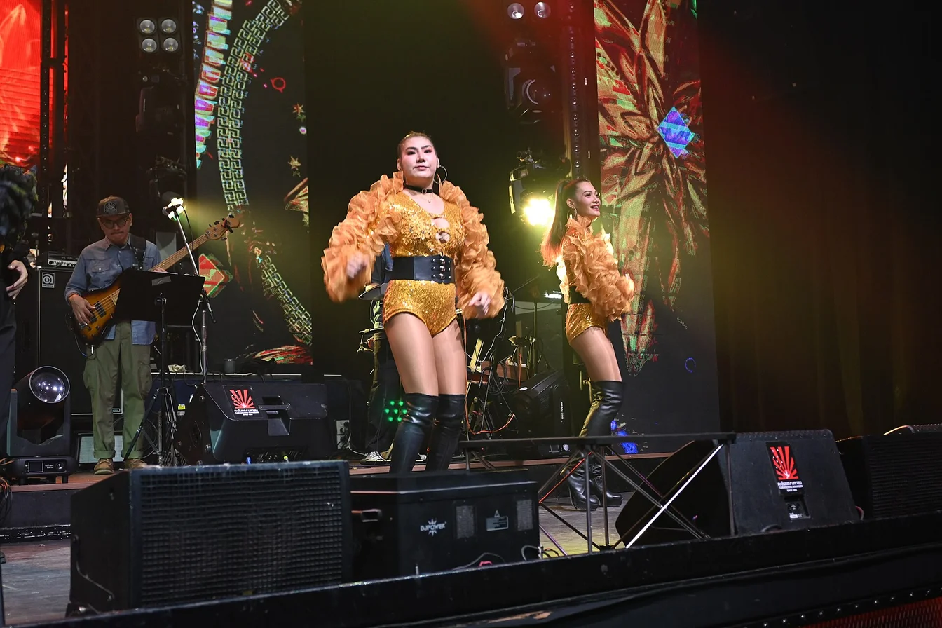 Beyoncé performing on Renaissance Tour stage with elaborate costume and massive LED screens